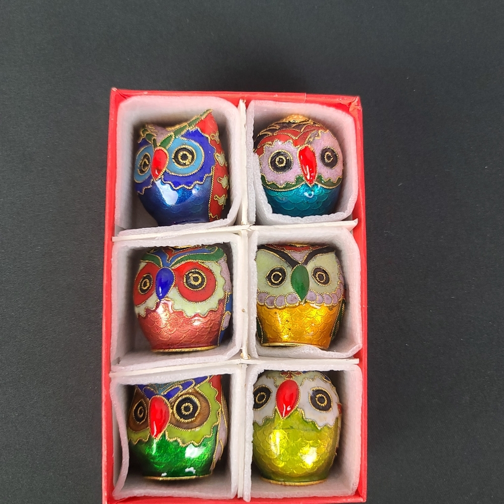 Cloisoone  Sewing Thimbles Owls. Pk of 6.